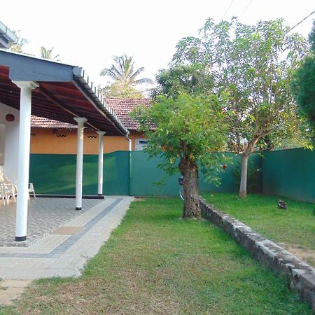 Luminary Place Hikkaduwa Exterior photo