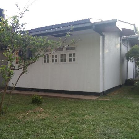 Luminary Place Hikkaduwa Exterior photo